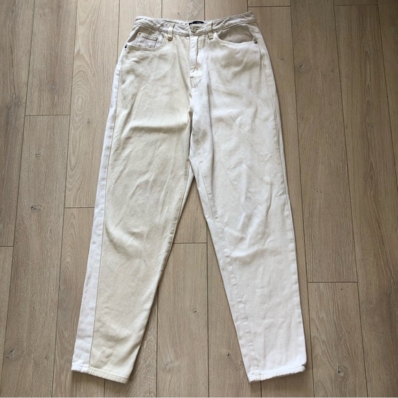 Missguided Riot Neutral Patched High Rise Mom Jean Size 6 - Picture 4 of 14